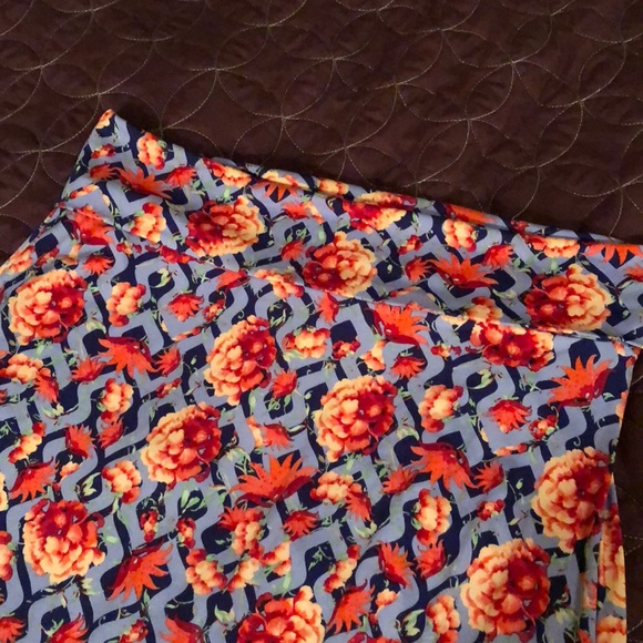 LulaRoe Maxi skirt - Picture 3 of 4